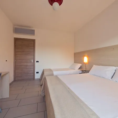 Longomare Апарт-отель 4*